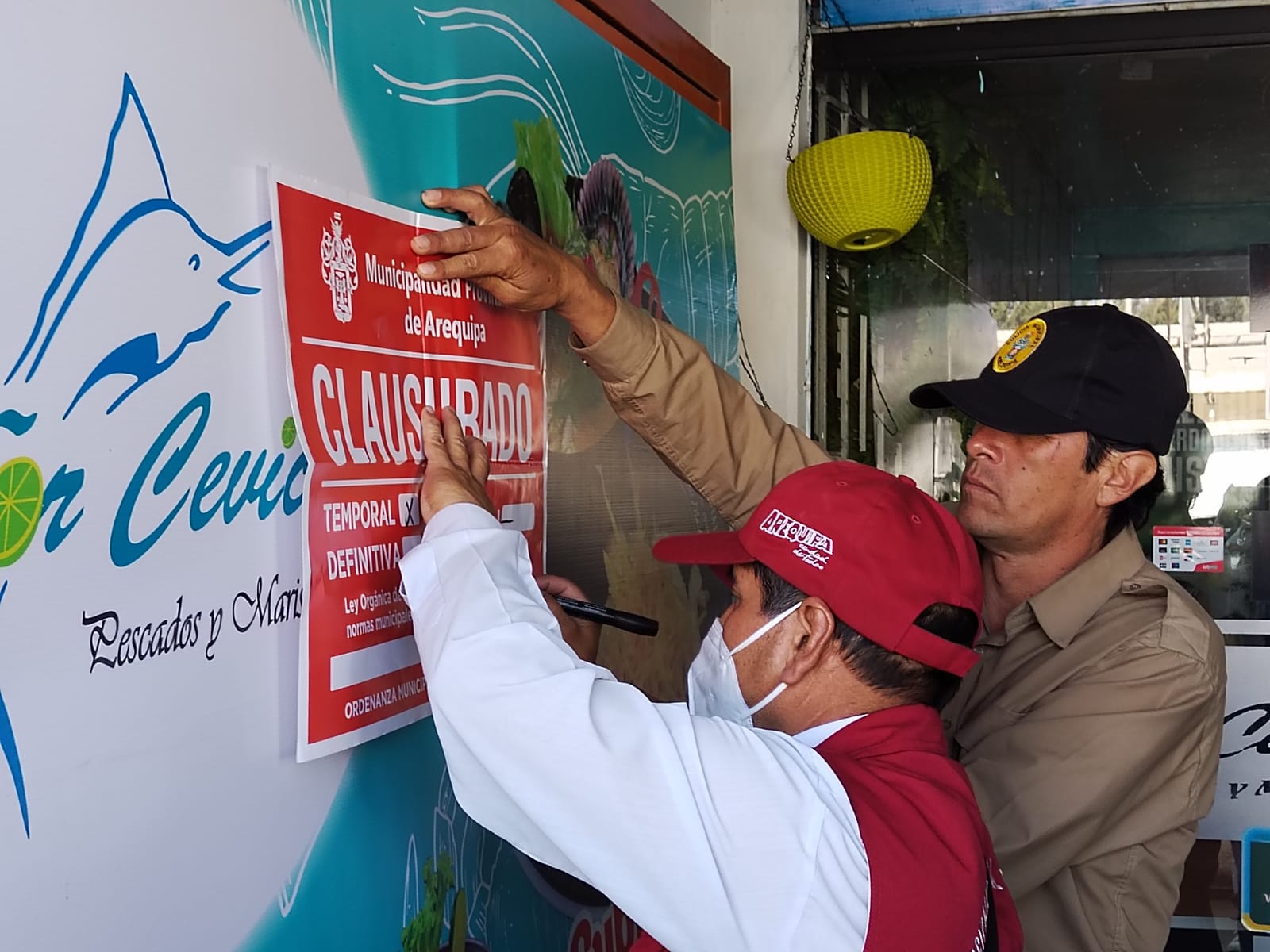 Clausuran seis cevicherías en el Cercado por no subsanar observaciones