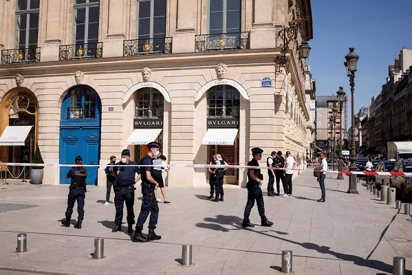 Francia: Así ocurrió el millonario robo a  una joyería de París