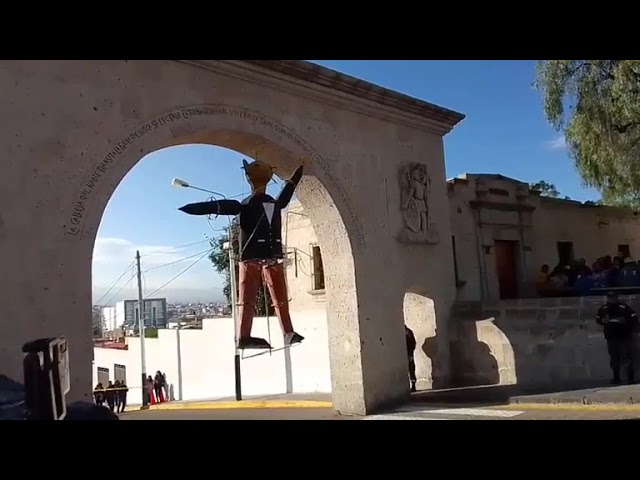 YANAHUARA: Preparativos para quema de Judas.