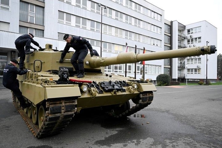 Guerra dispara gasto militar en Europa a cifras de Guerra Fría