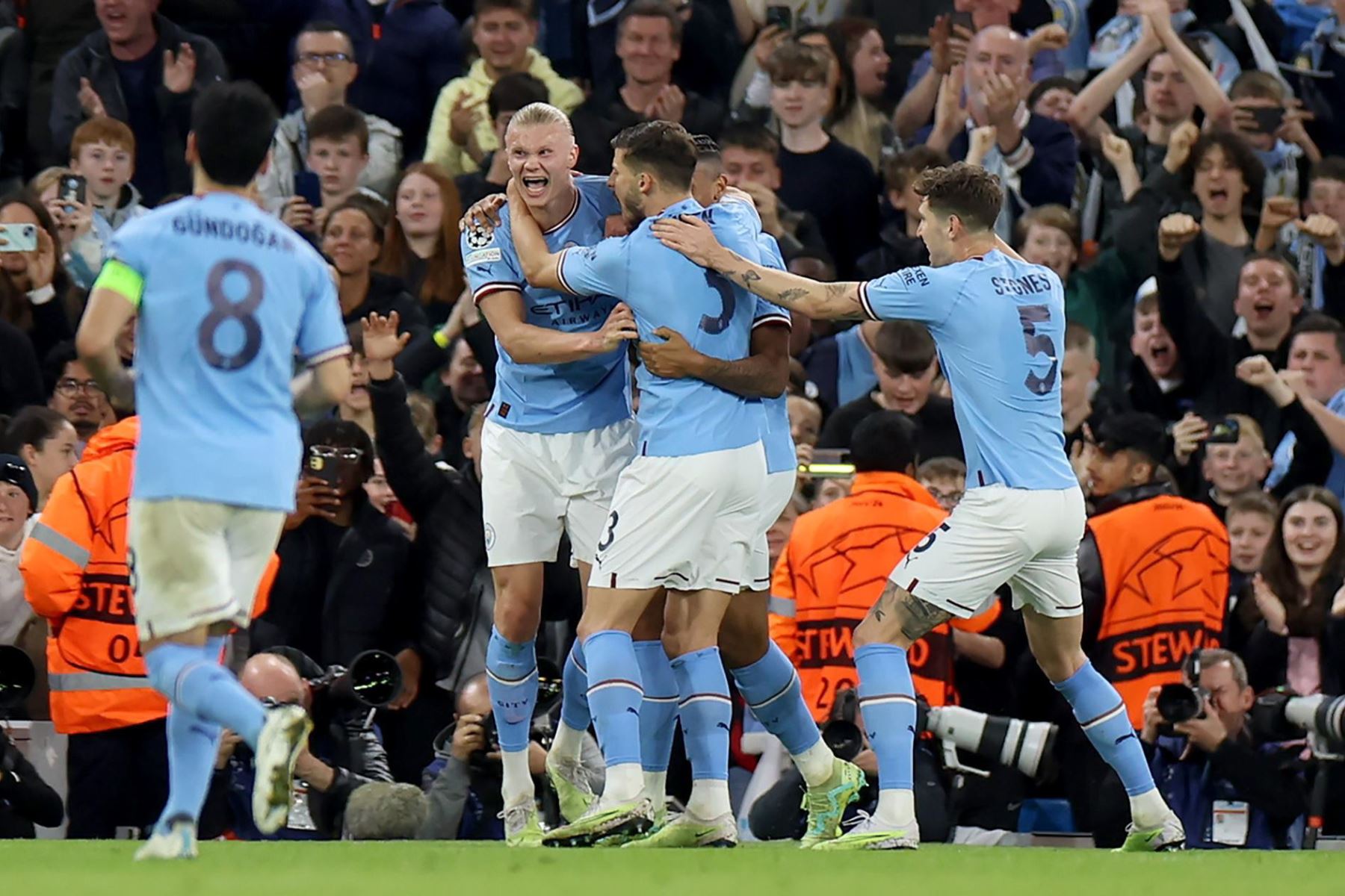 Manchester City a la final tras golear a Real