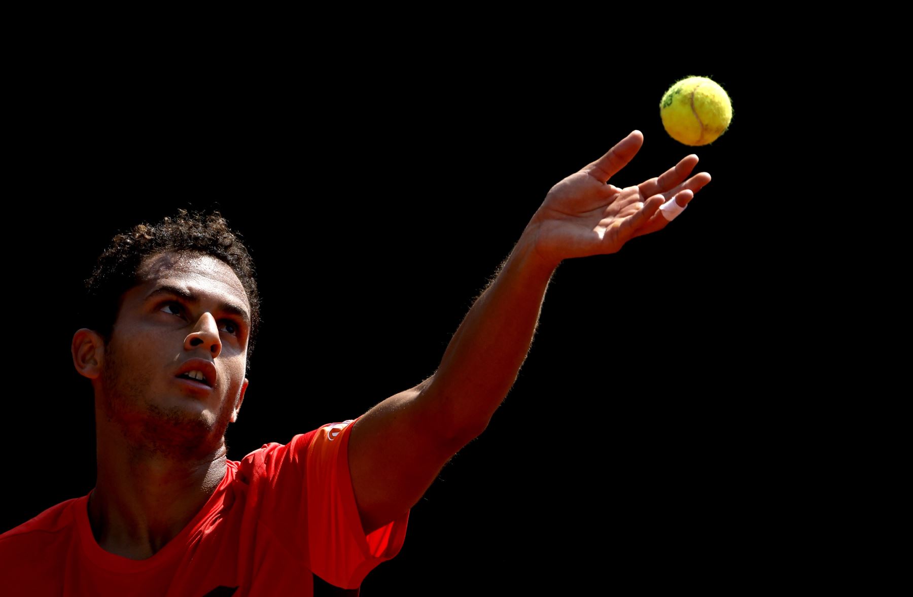 El Perú celebra triunfo de Varillas en el Roland Garros