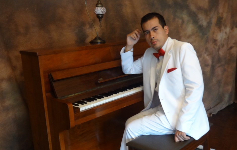 Una noche de música ofrece pianista Erick Gordillo