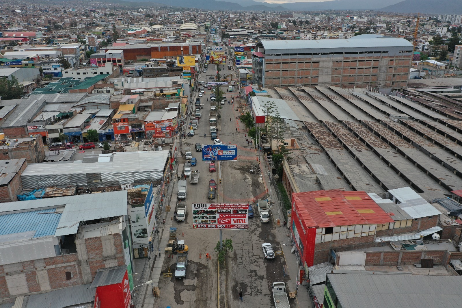 Municipio paraliza obras en la Av. Jesús por falta de materiales