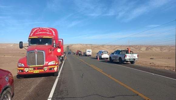 Triple choque ocasiona once personas heridas en Camaná