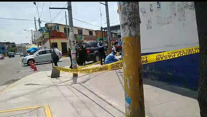 Hombre muere en Av. Sepúlveda presuntamente asfixiado