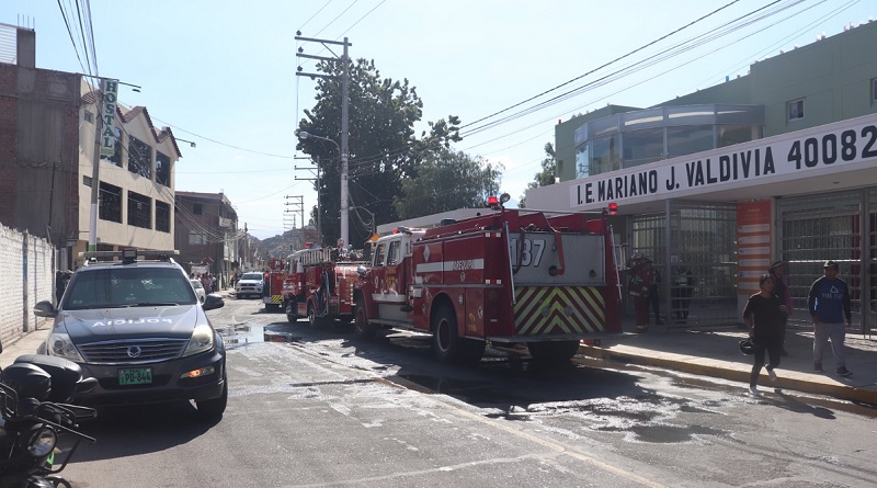 Incendio en colegio de primaria en Tiabaya