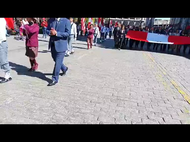 La Unidad de Gestión Educativa Local Arequipa Norte celebra XLIII Aniversario de Creación Institucional en la Plaza de Armas