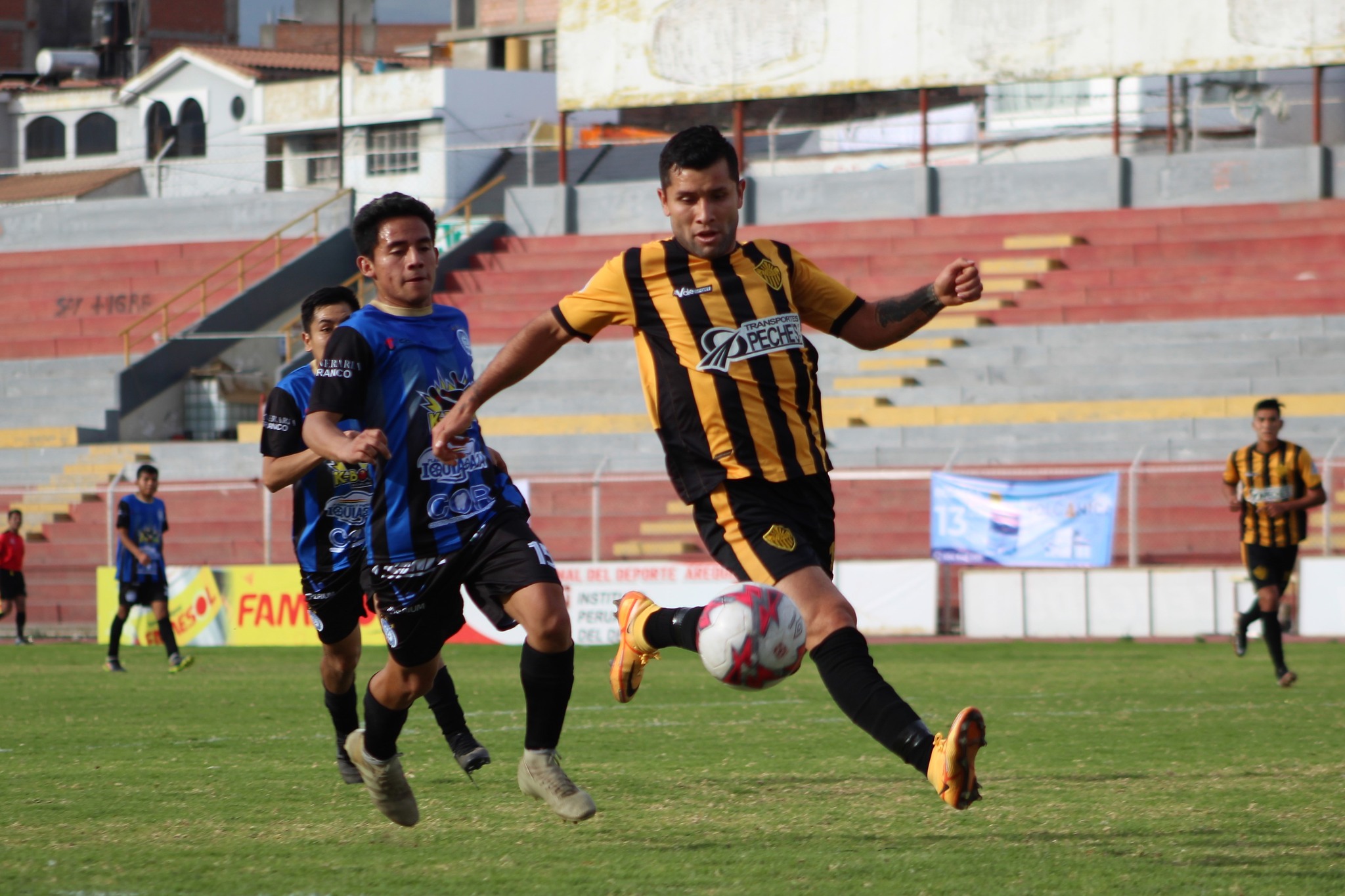 Fútbol “macho” en diversos escenarios de Arequipa