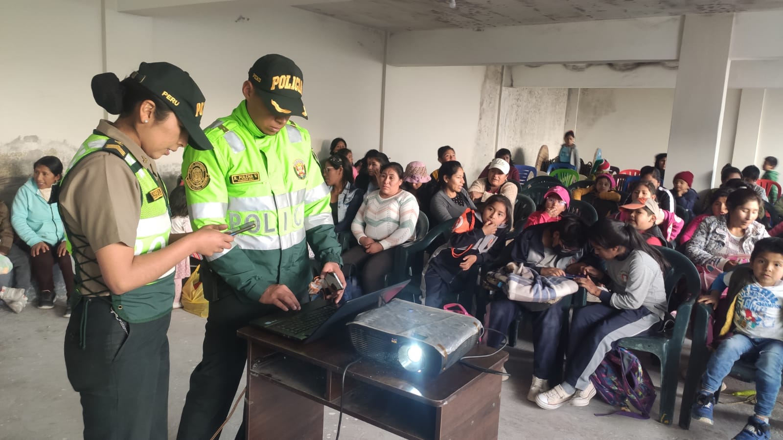 Más de 10 mil niños participaron del “Cine Policial” en Alto Selva Alegre