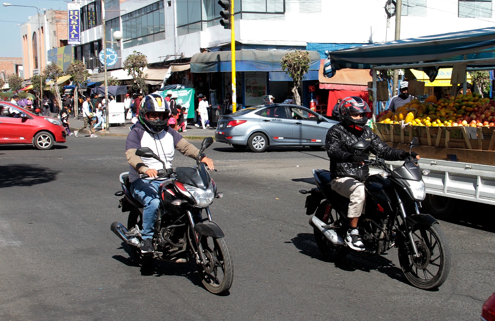 Mayoría de motociclistas circulan en la ciudad sin licencias