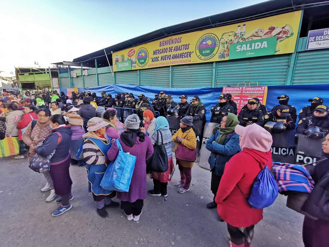 Más de 400 comerciantes dejarán de trabajar indefinidamente