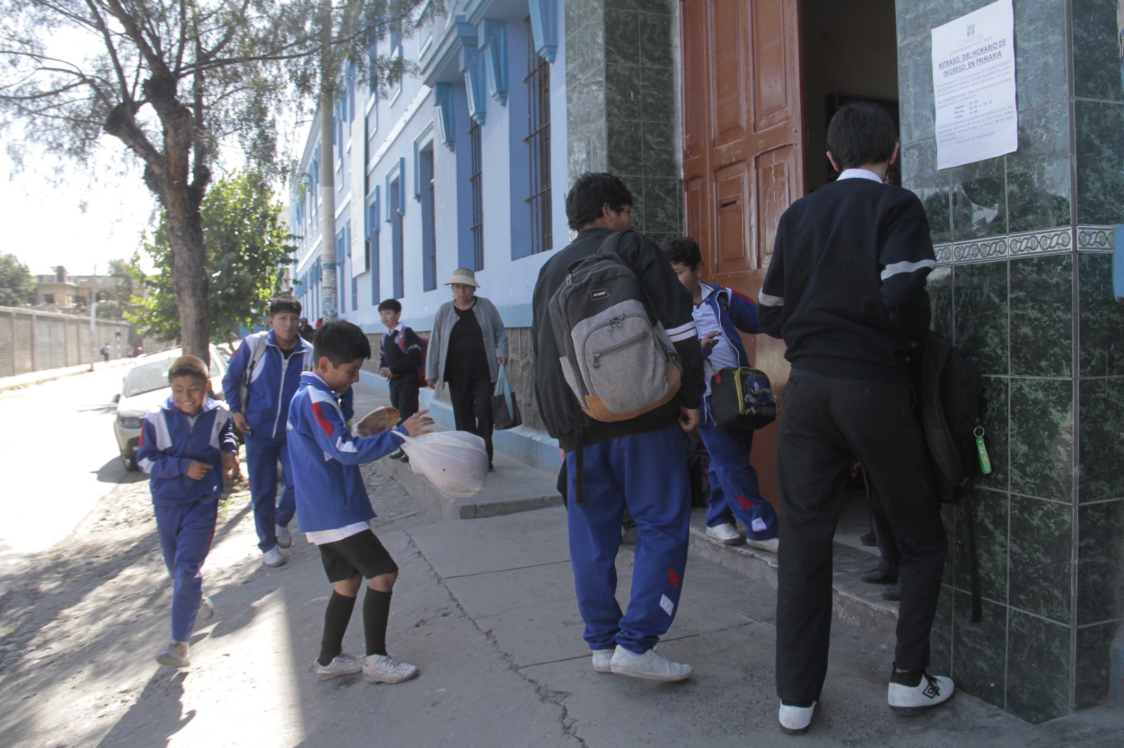 Estudiantes del Cercado amenazados por inseguridad en las calles céntricas