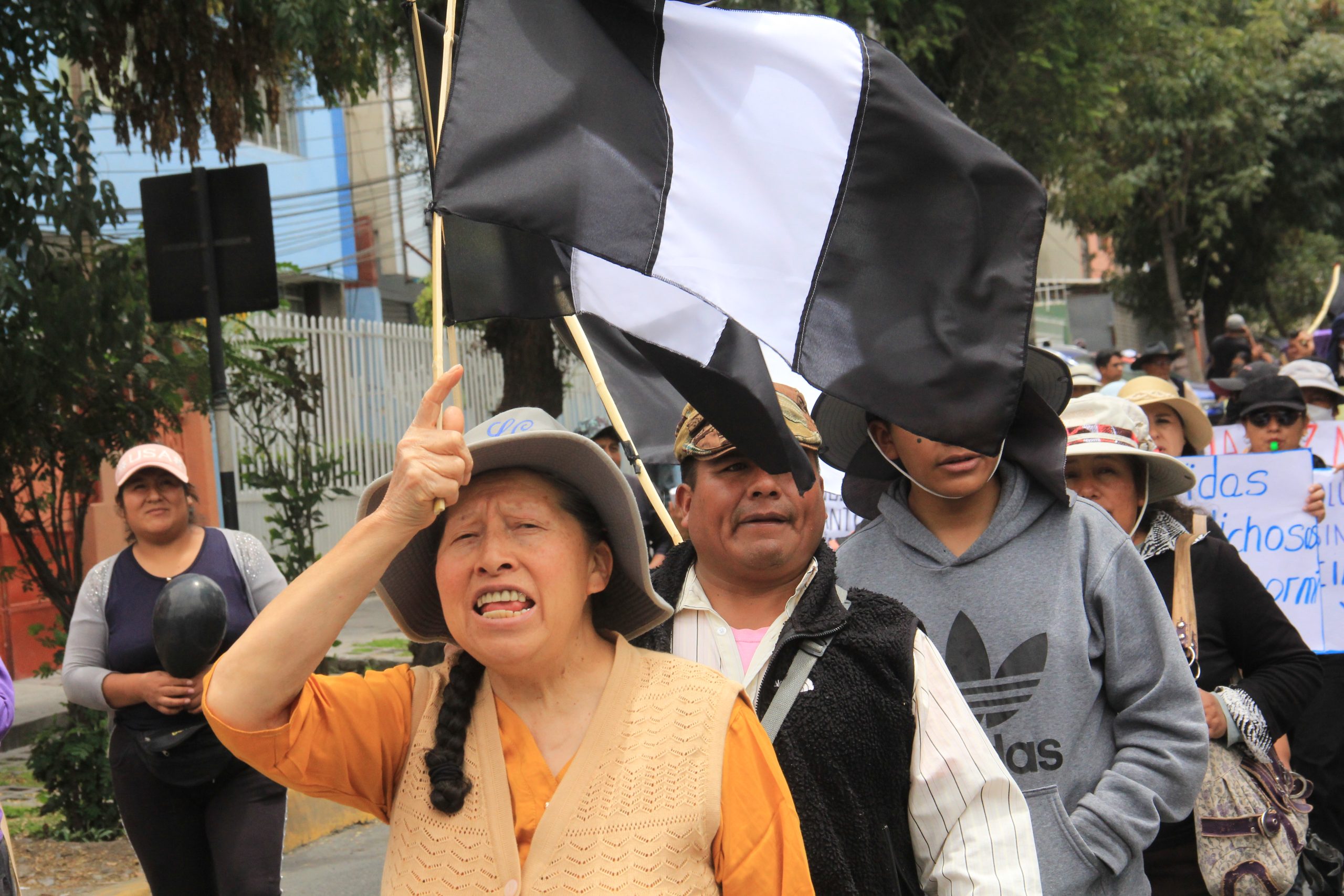 No permitirán banderas negras durante fiestas patrias