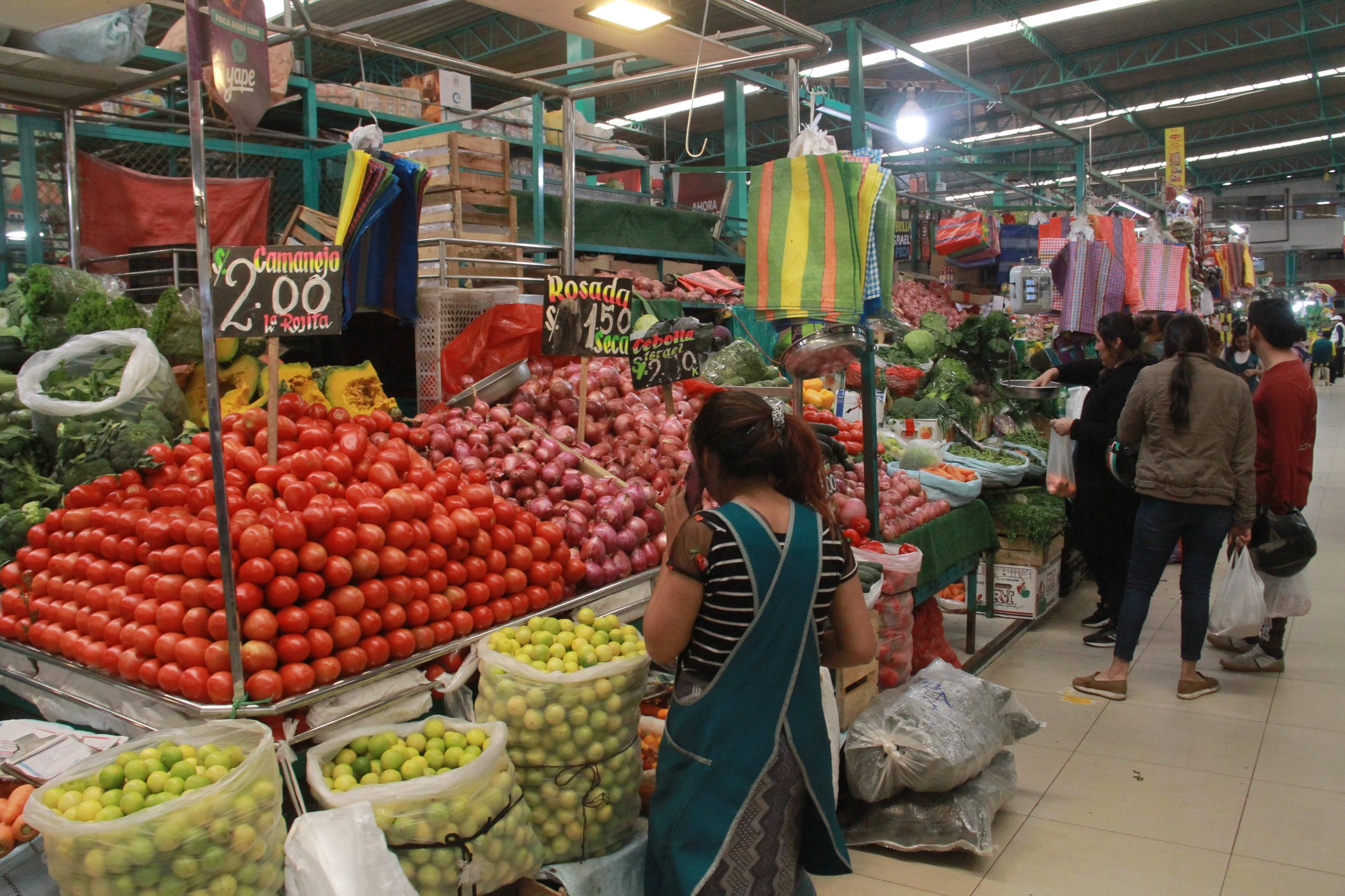 Alimentos en mercados suben de precio por Día del Padre