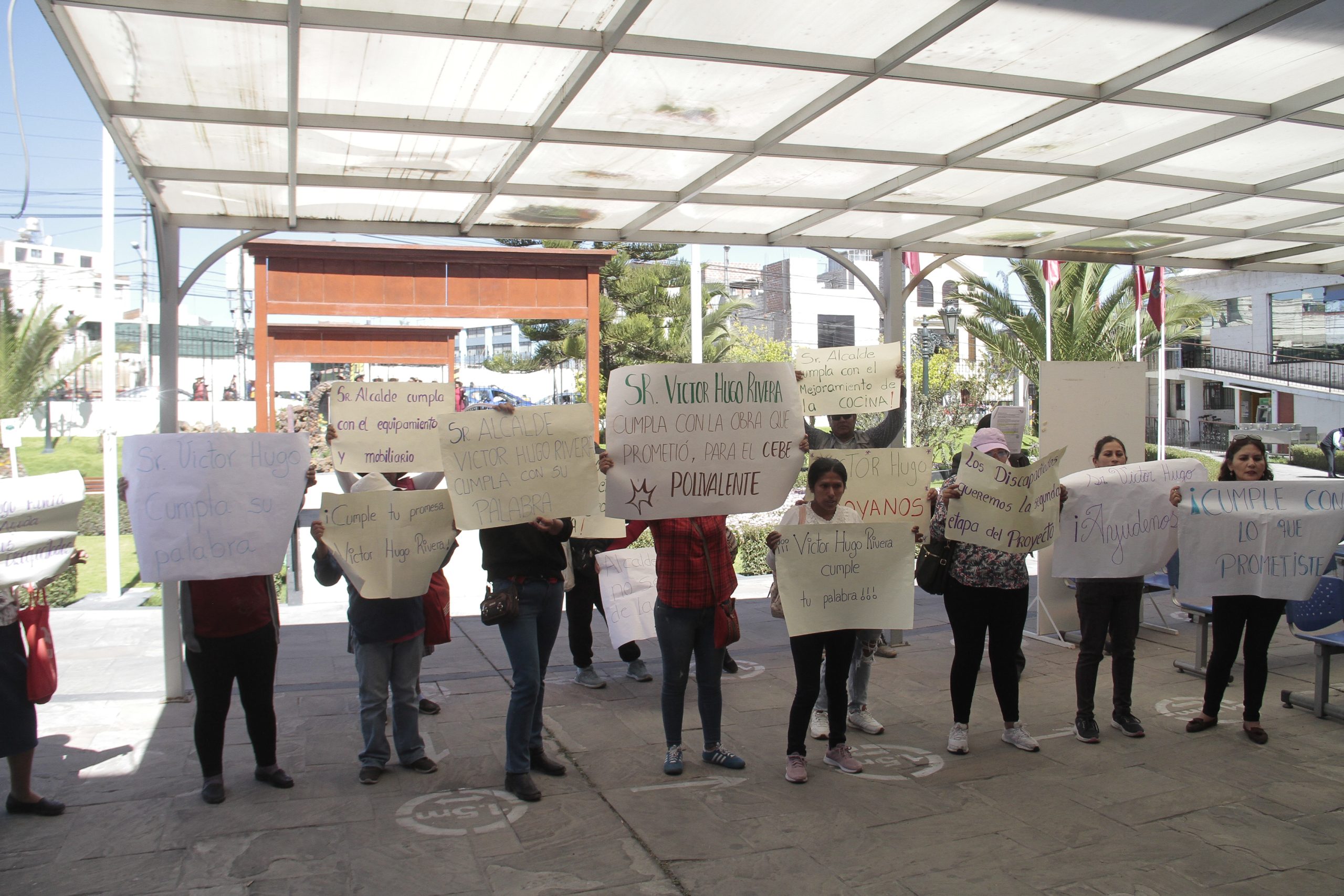 Refacción de colegio Polivalente sin expediente técnico desde 2018