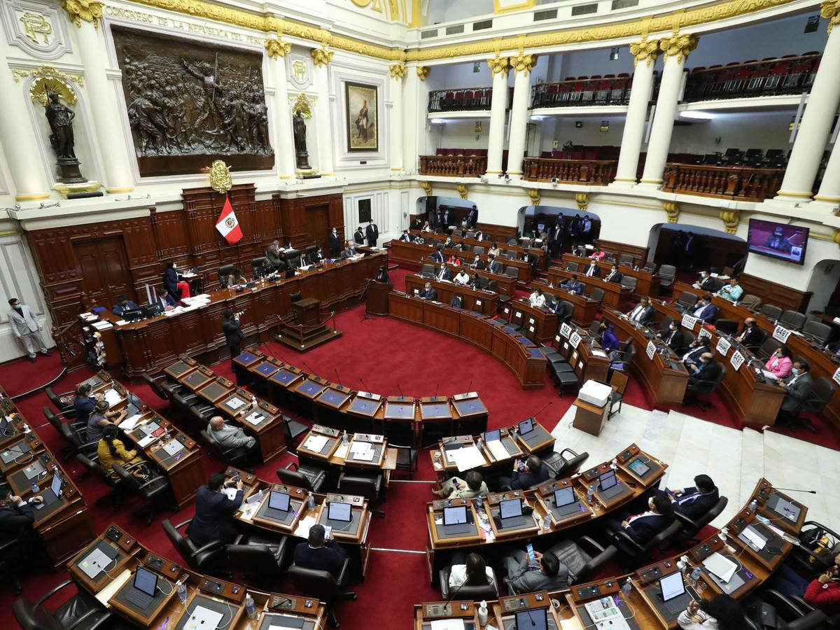 Congreso no informa sobre viajes al exterior desde hace 7 meses