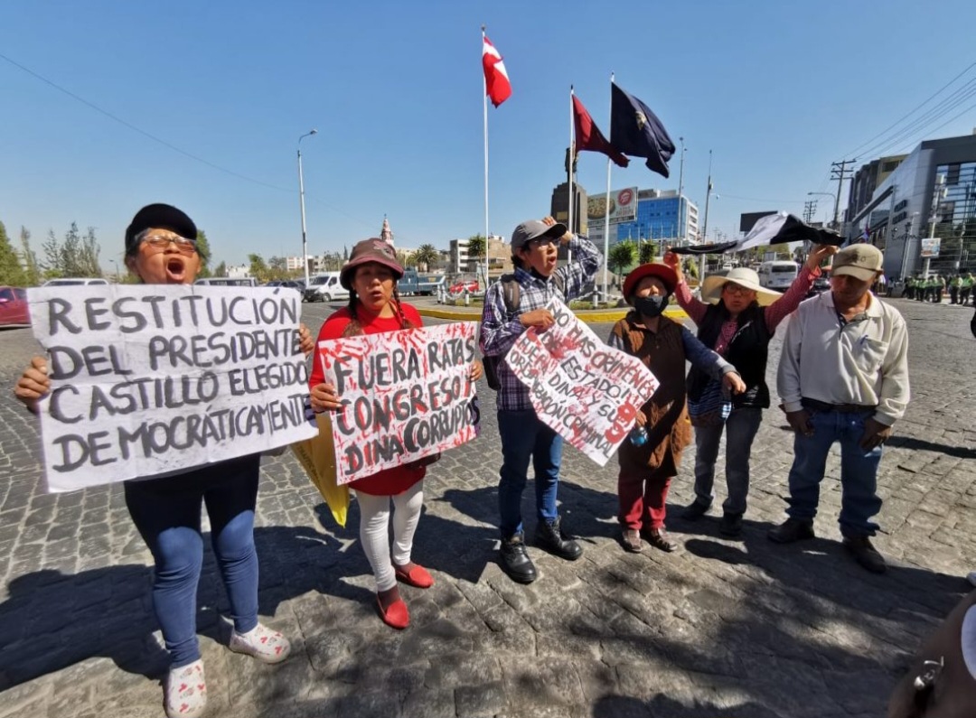 Coronel del Ejército afirma que manifestantes están siendo manipulados