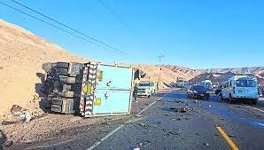 Accidente en Camaná deja cuatro heridos