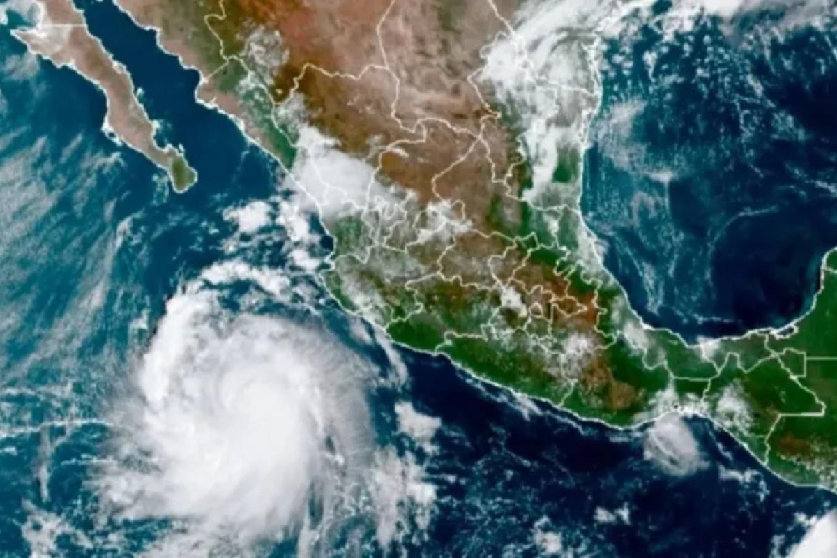 La tormenta tropical Adrián, ocasionará lluvias «muy fuertes» en el occidente de México