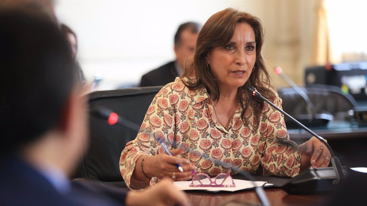 Dina Boluarte declaró ante la Fiscalía de la Nación por 3 horas