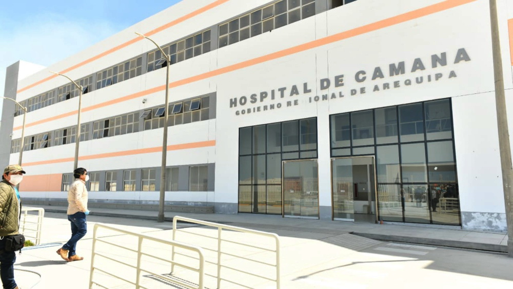 Hospitales de Chala, Cotahuasi y Maritza Campos culminarán en el 2024