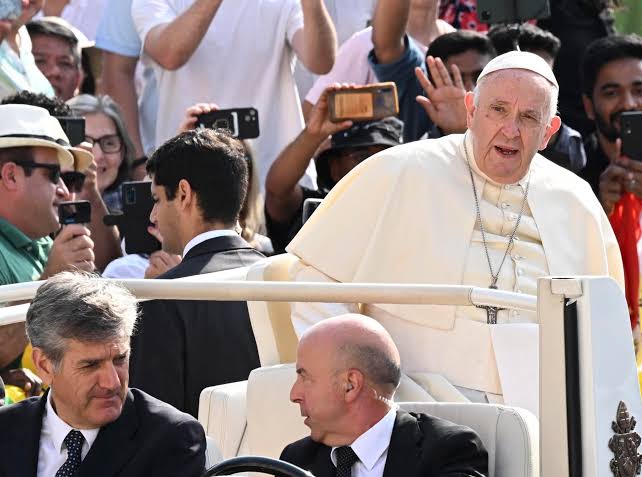 Papa Francisco desea que llegue pronto la paz a Ucrania