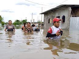 15 077 personas damnificadas por las inundaciones al norte de Ecuador