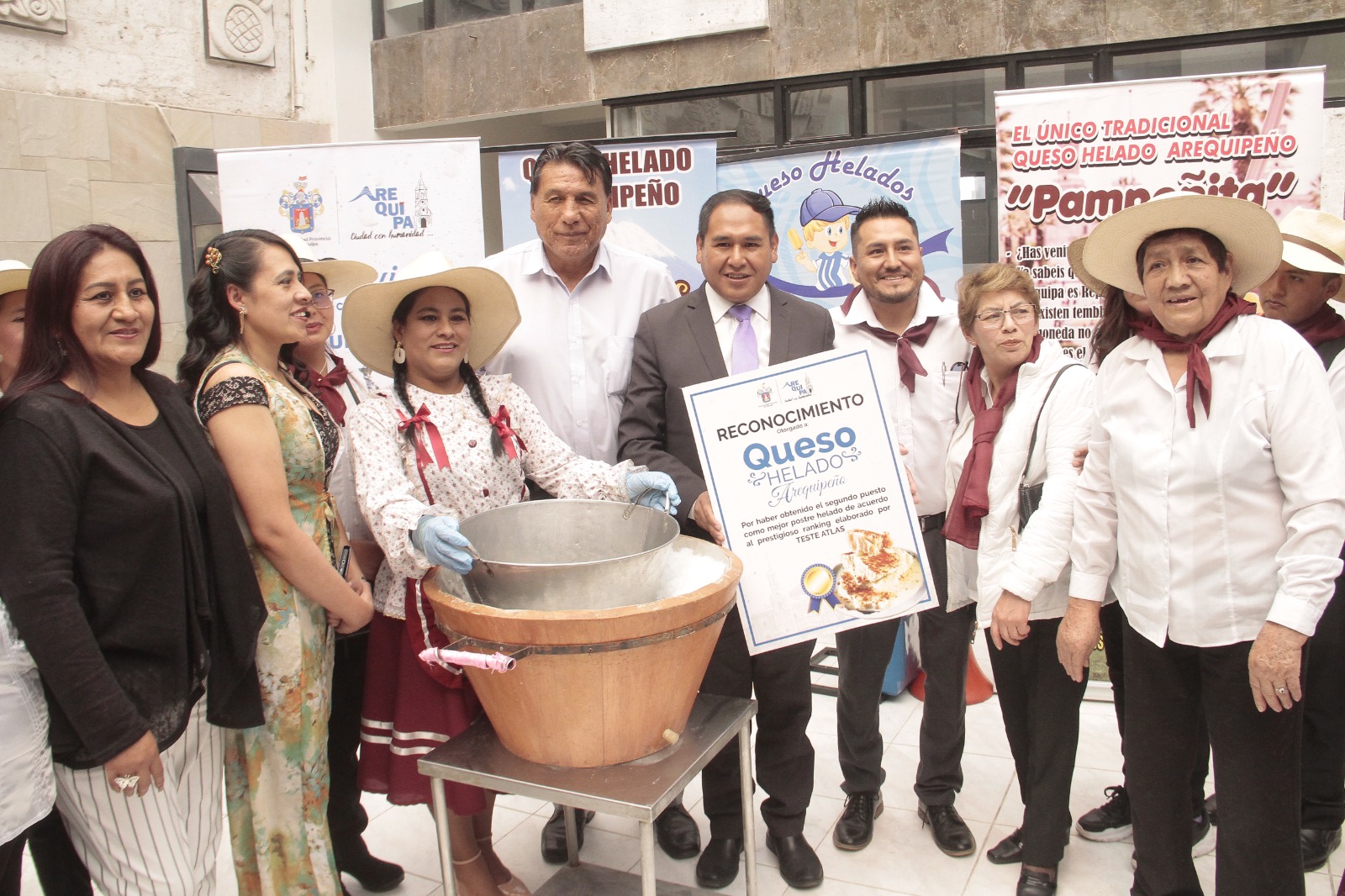 Municipio promueve consumo del queso helado arequipeño