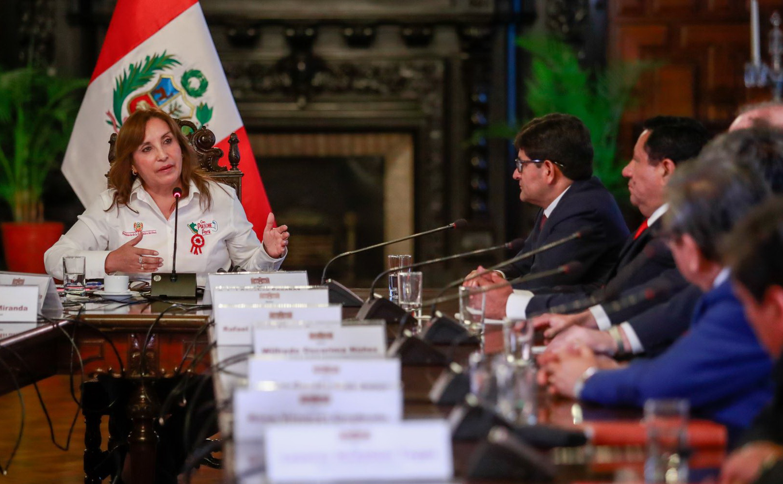 Presidenta Boluarte se reunió con gobernadores regionales