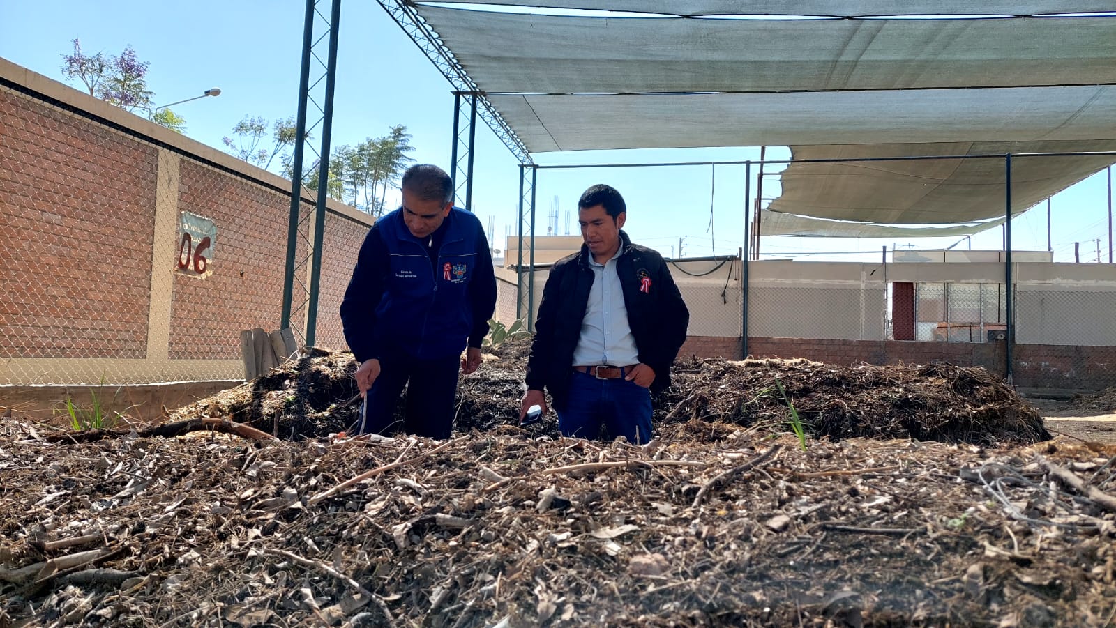 En MPA elabora compost para nutrir parques y jardines