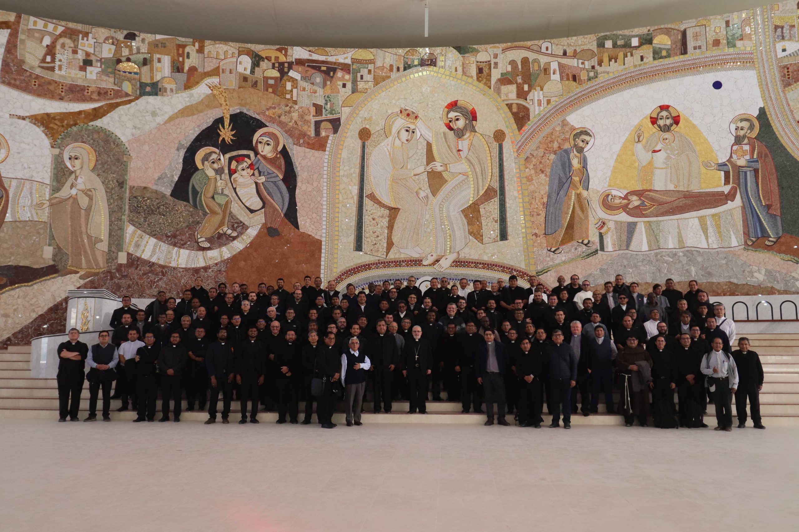 Peregrinación a Chapi de 150 sacerdotes de Arequipa