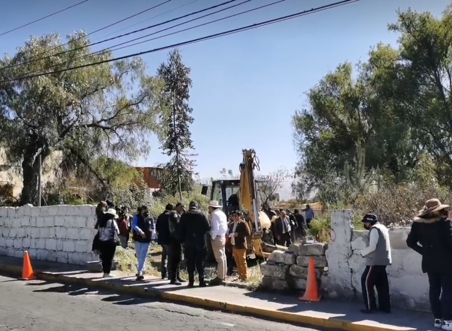 Pretenden invadir terrenos destinados a la Escuela de Artes Carlos Baca Flor