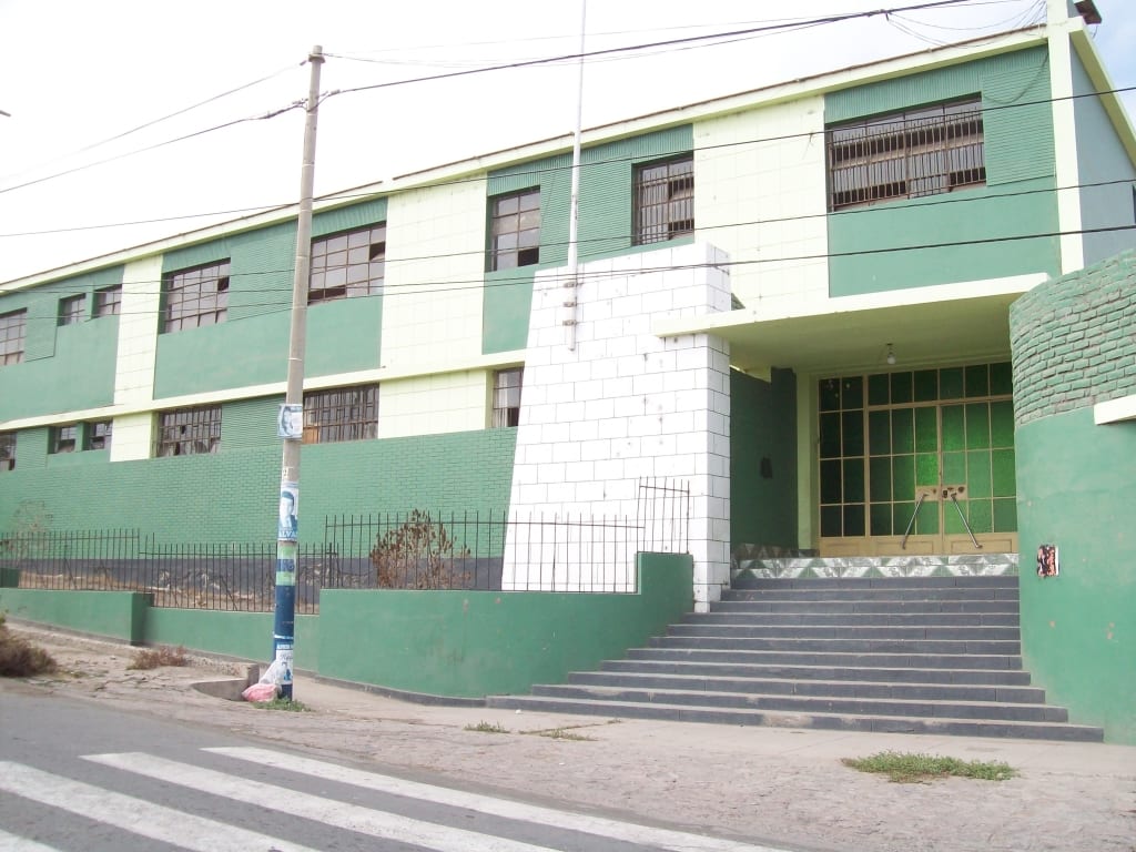 MOLLENDO: 100 AÑOS DE EDUCACIÓN SECUNDARIA 