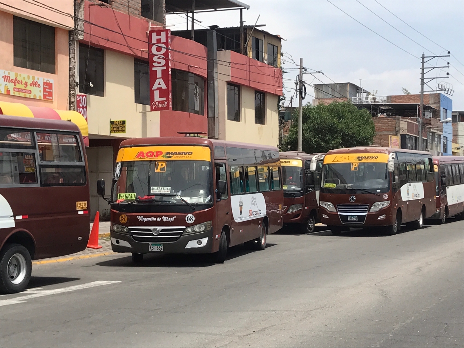 Unidades del SIT no pueden transitar en calles de Paucarpata