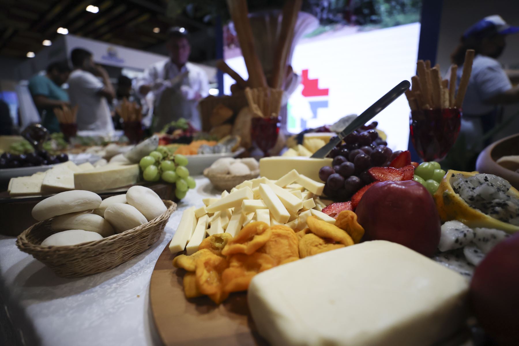 Productores arequipeños participaron en el Salón del Queso Peruano