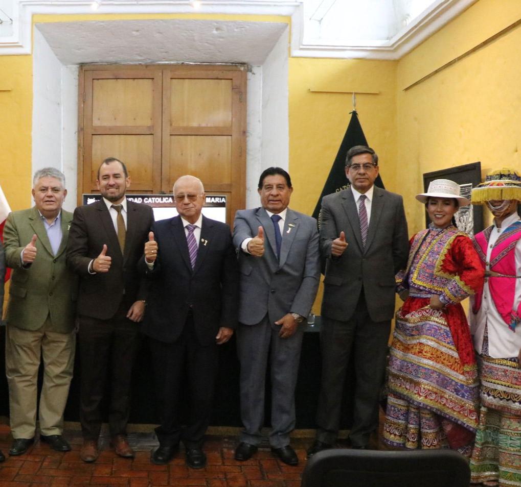 UCSM rinde homenaje a la Blanca Ciudad por su 483 aniversario