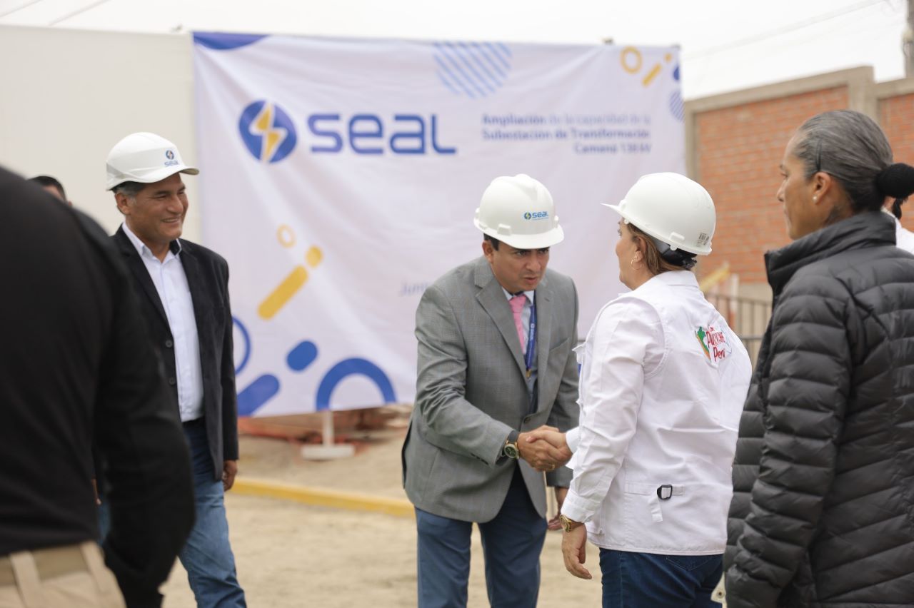 Obra de electrificación beneficiará a 84 000 usuarios de Arequipa