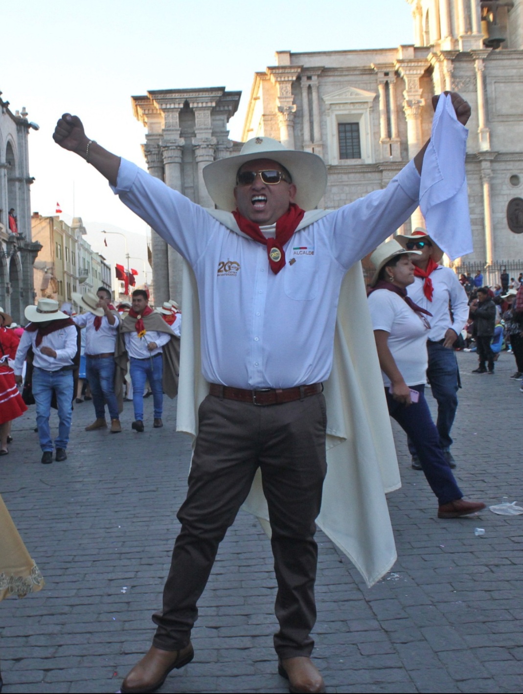 Exigen al alcalde de Cayma transparentar los gastos generados este mes por festejos