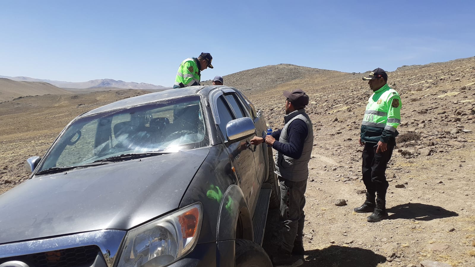 COMUNEROS DEL DISTRITO DE MIÑA FUERON CAPTURADOS POR LA POLICÍA NACIONAL DEL PERU LUEGO DE HABERLES ENCONTRADO ARMAMENTO DE GUERRA