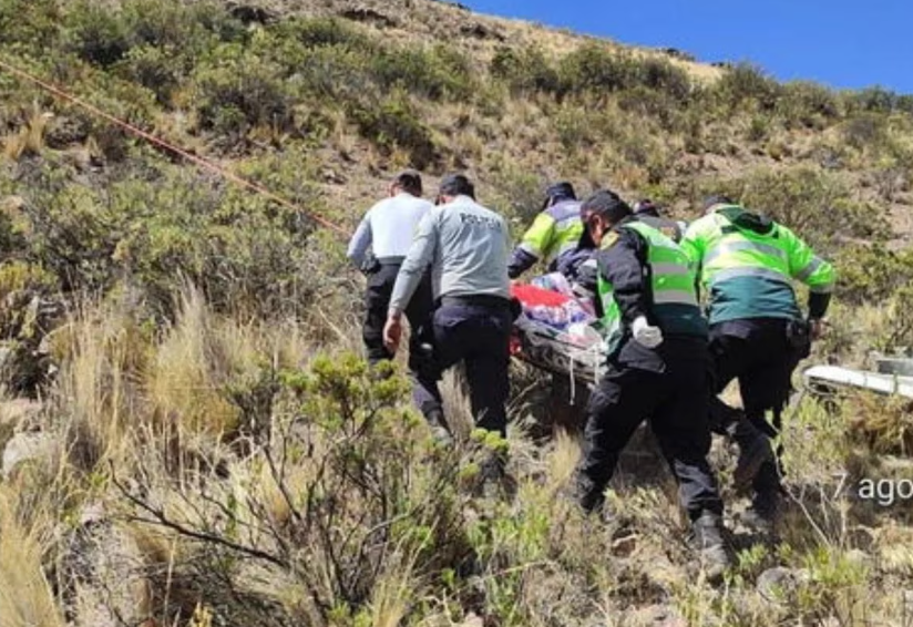 Esposa e hija del alcalde de Maca fallecen en accidente