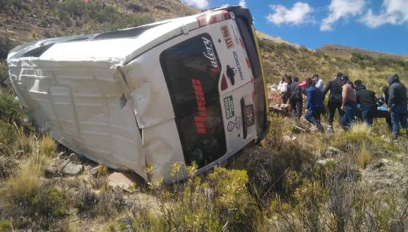 Regidora de Caylloma y su esposo mueren en accidente