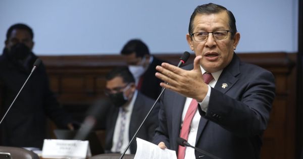 Renuncias en AP generan problema en distribución de comisiones