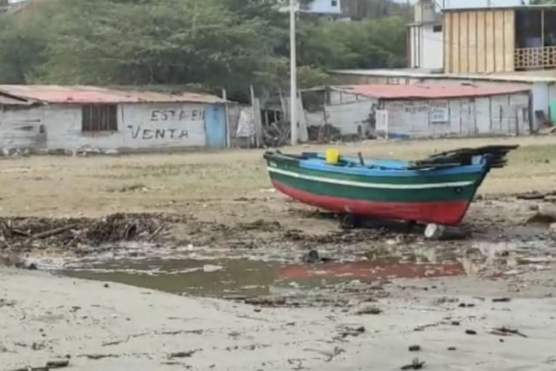 Oleajes anómalos: 84 puertos y caletas permanecen cerrados