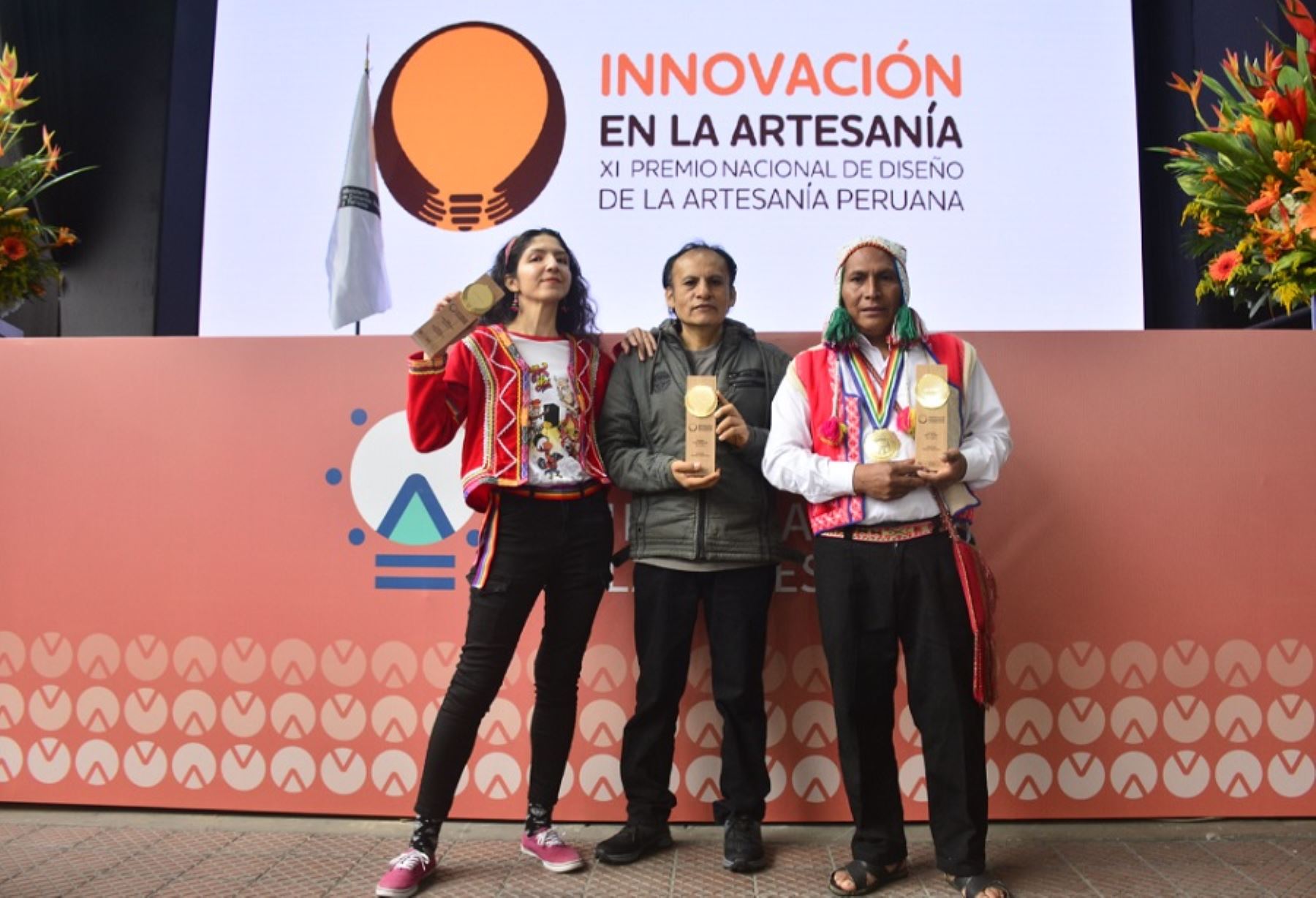 El sur tuvo destacada participación en Premio Nacional de Diseño de la Artesanía Peruana