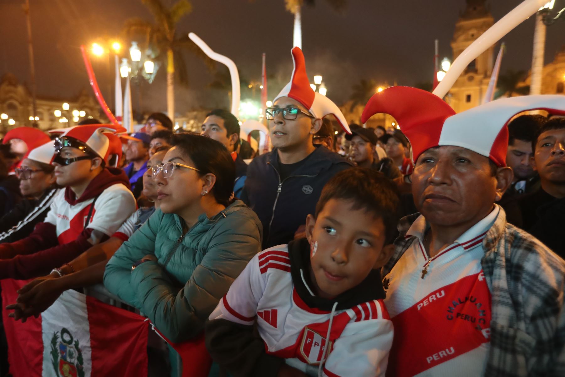 Perú desafía a Brasil en eliminatorias: prueba de fuego en casa