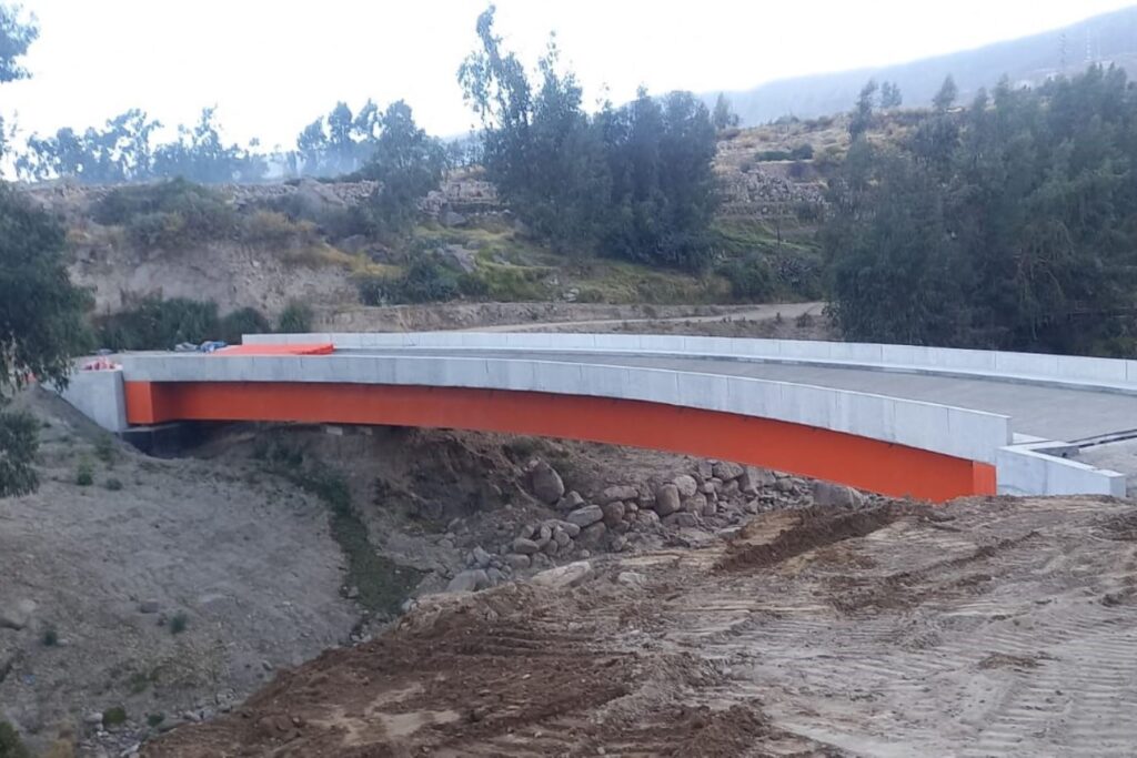 Puente Sihuan beneficiará a 3000 criadores de ganado lechero