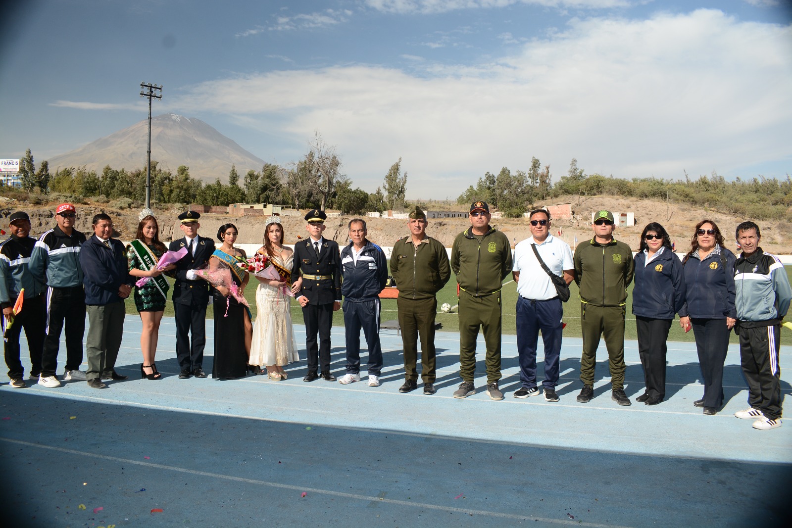 Inauguran olimpiadas del colegio Militar Francisco Bolognesi