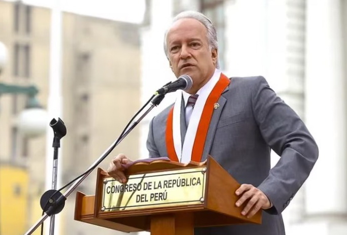 Congresista Hernando Guerra García fallece en Punta de Bombón