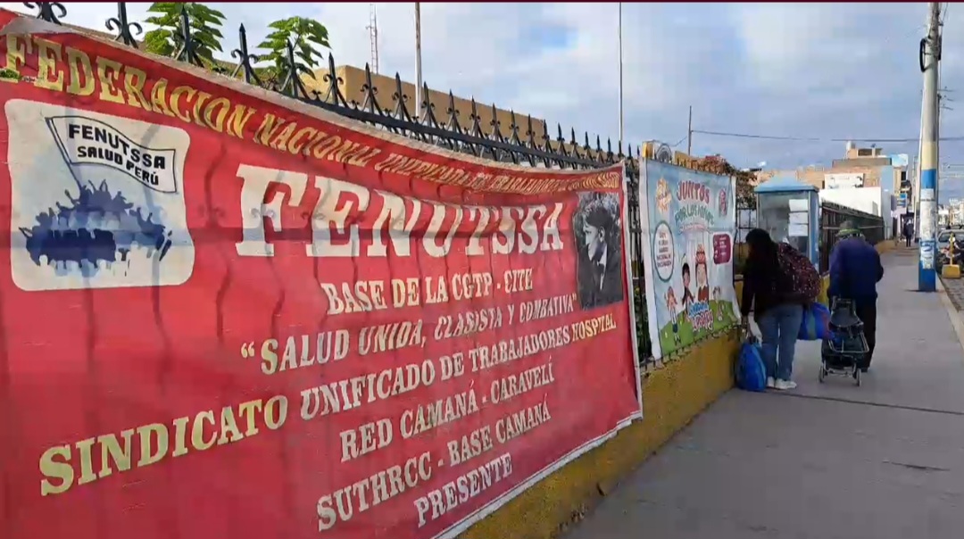 Trabajadores del Hospital de Camaná acatan paralización de 48 horas